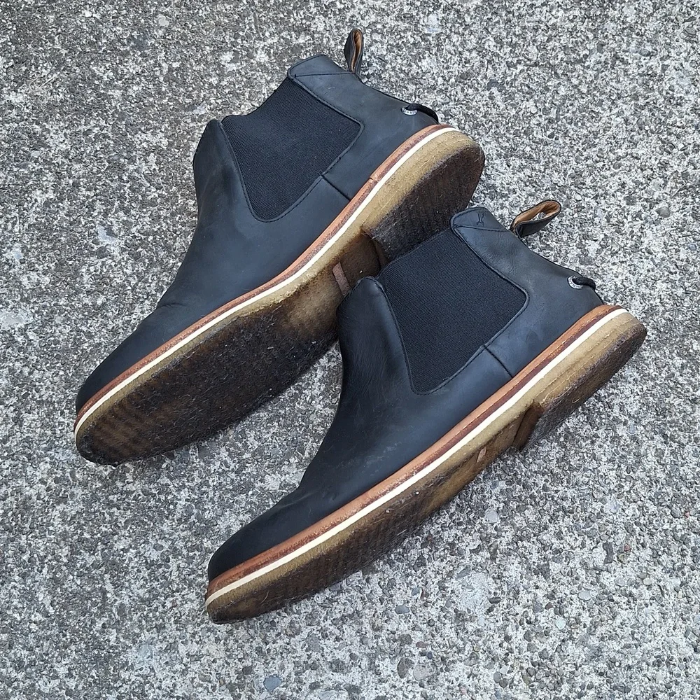 Tommy Bahama Men's Size 7D Black Leather Chelsea Boots